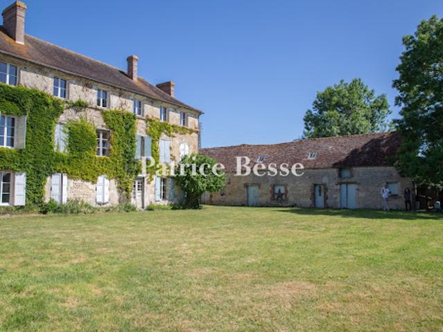 Vente Manoir 19 pièces 300 m2 Montgaroult
