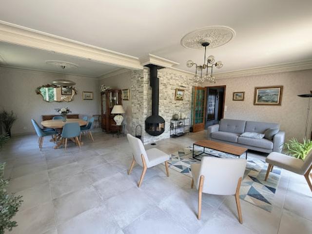 Vente Manoir 7 pièces 141.17 m2 Châteaugiron