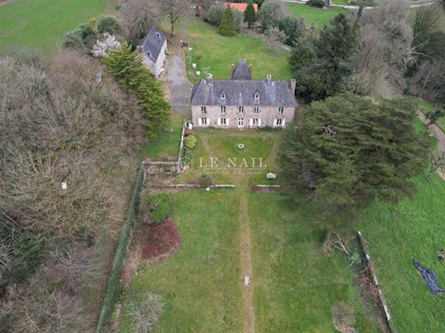 Vente Manoir 8 pièces 275 m2 Avranches