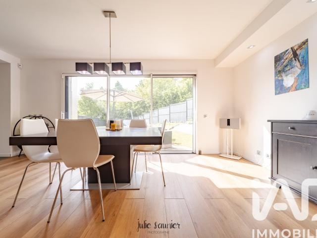 Vente Maison/villa 5 pièces 130m² Châtel Saint Germain