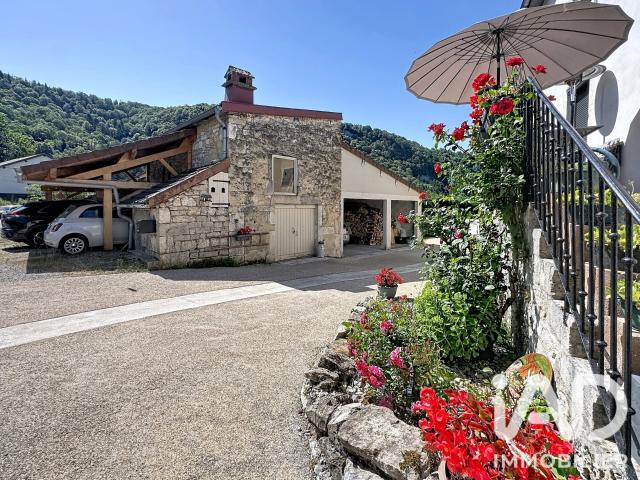 Vente Maison/villa 7 pièces 243m² Crenans