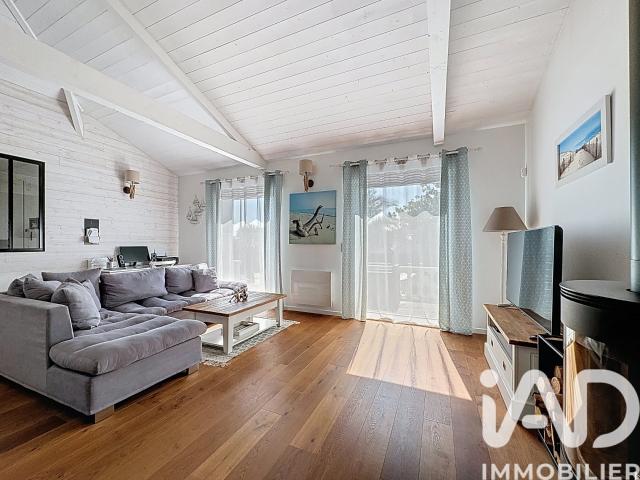 Vente Maison/villa 8 pièces 185m² Charron
