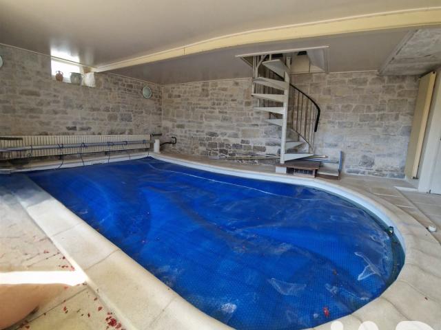 Vente Maison/villa 8 pièces 241m² Montvalent