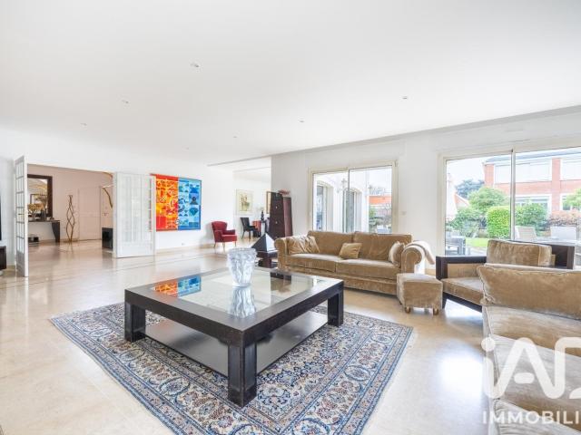 Vente Maison/villa 9 pièces 427m² Saint Gratien