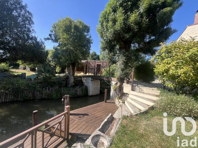 Vente Maison/villa 10 pièces 167m² Saint Hilaire la Palud