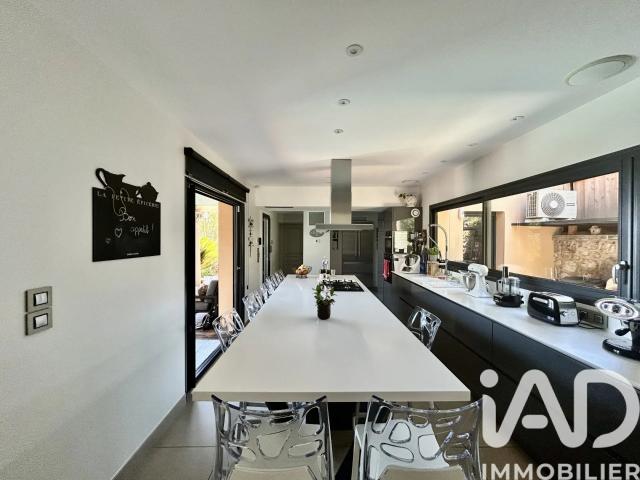 Vente Maison/villa 10 pièces