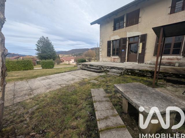 Vente Maison/villa 12 pièces 140m² Samognat