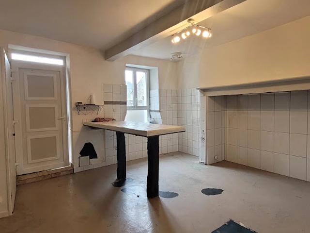 Vente Maison 3 pièces 104 m2 Castelfranc