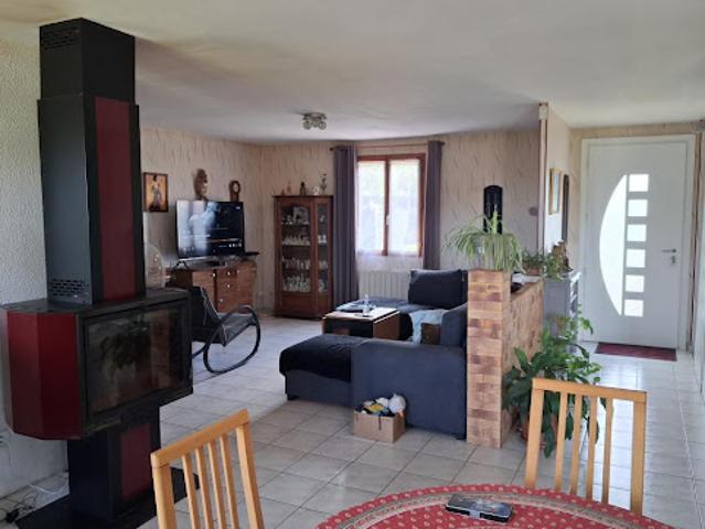 Vente Maison 3 pièces 104 m2 Sury près Léré