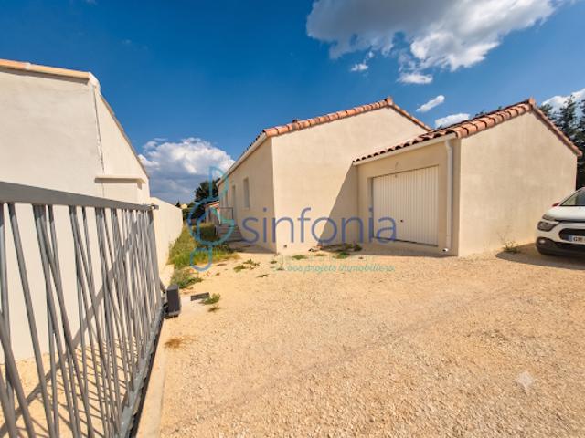Vente Maison 3 pièces 106 m2 Saint Geniès de Malgoirès
