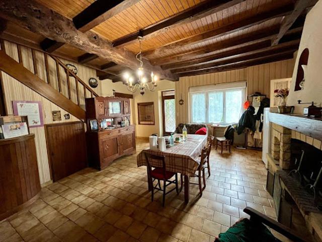 Vente Maison 3 pièces 100 m2 Roussines
