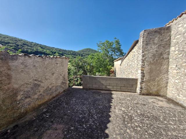 Vente Maison 3 pièces 110 m2 Montsalier