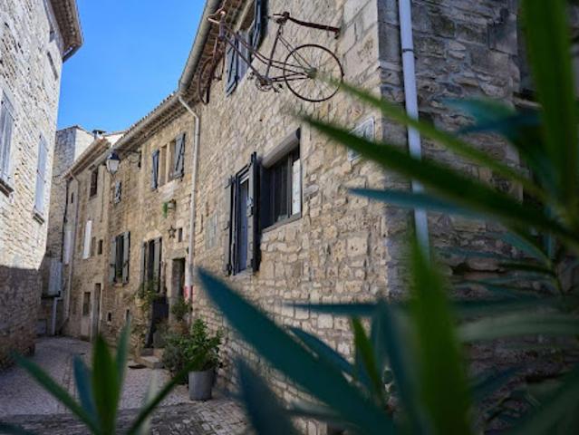 Vente Maison 3 pièces 122 m2 Barjac