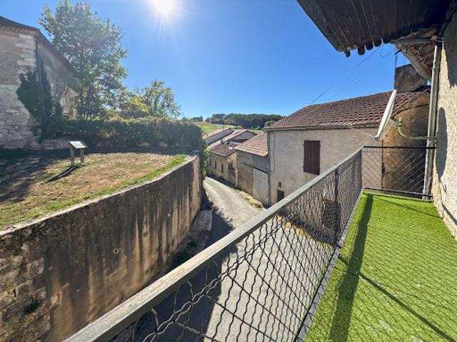 Vente Maison 3 pièces 133.54 m2 Agonac
