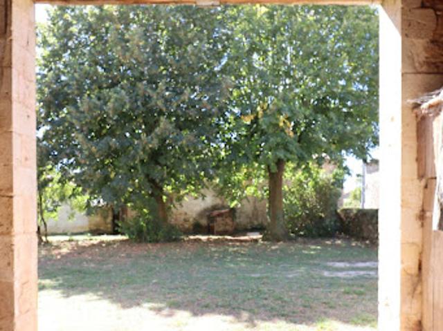 Vente Maison 3 pièces 142 m2 Londigny