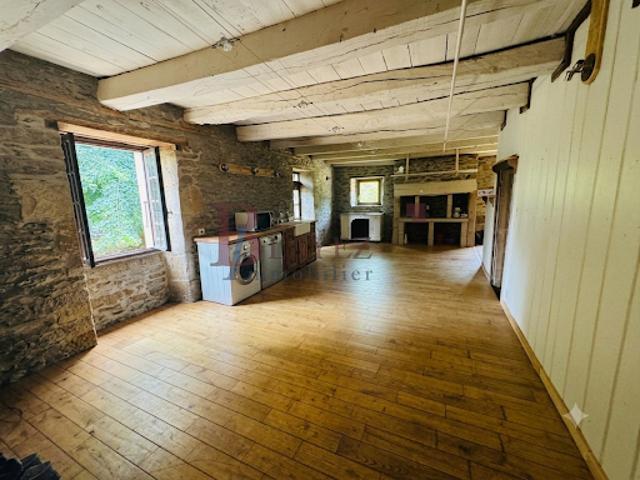 Vente Maison 3 pièces 156 m2 Marcillac la Croisille