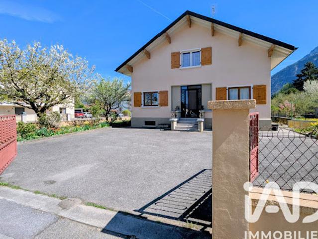 Vente Maison 3 pièces 181 m2 Saint Pierre en Faucigny