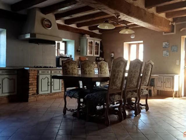 Vente Maison 3 pièces 190 m2 Saint Pierre les Etieux