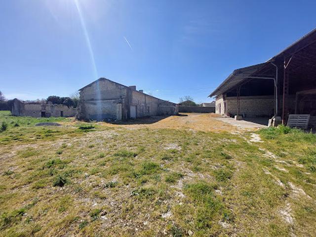 Vente Maison 3 pièces 200 m2 Saires