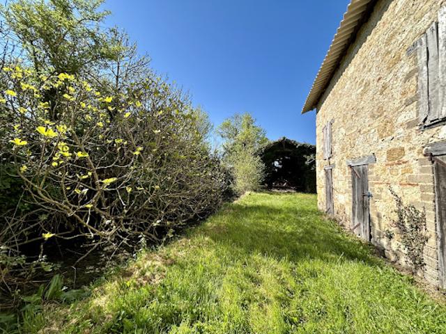 Vente Maison 3 pièces 360 m2 Lavit