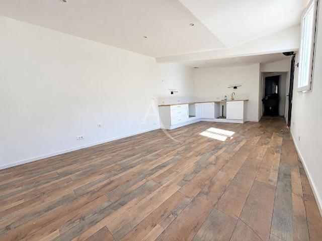 Vente Maison 3 pièces 51.84 m2 Saint Mitre les Remparts