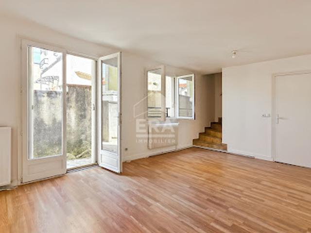 Vente Maison 3 pièces 61.99 m2 Montreuil