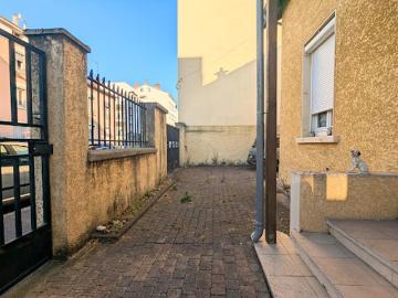 Vente Maison 3 pièces 62.38 m2 Lyon 8ème