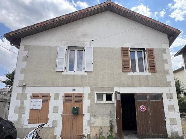 Vente Maison 3 pièces 62.62 m2 Confolens