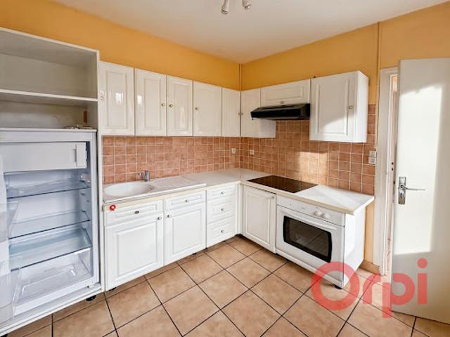 Vente Maison 3 pièces 65 m2 Saint Bonnet Tronçais