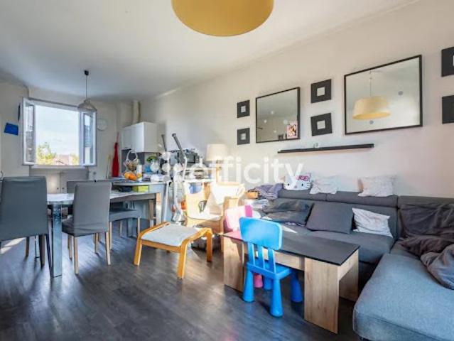 Vente Maison 3 pièces 66.86 m2 Villemomble