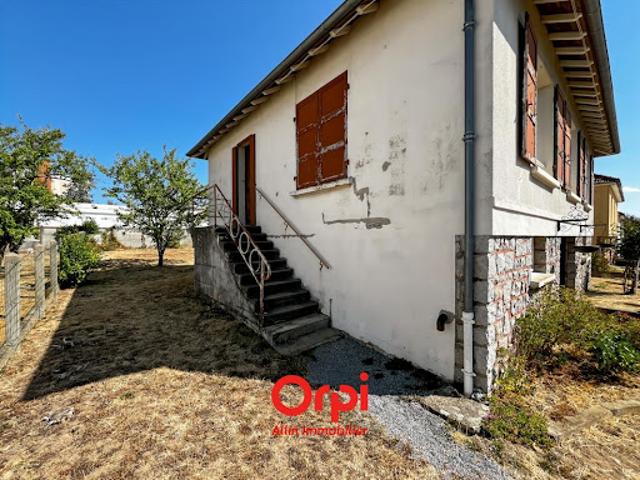 Vente Maison 3 pièces 68.86 m2 Montmarault