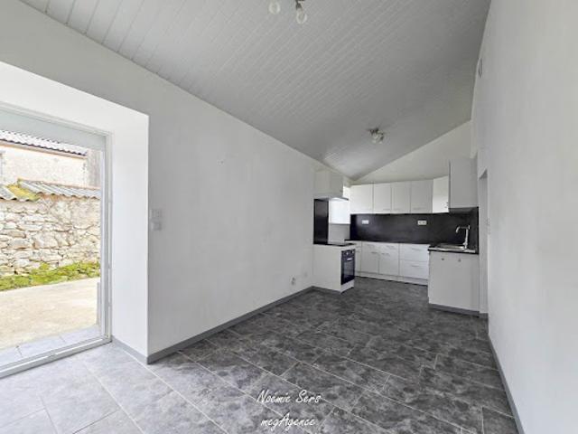 Vente Maison 3 pièces 72 m2 Saint Laurent sur Sèvre