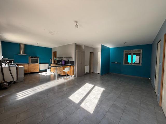 Vente Propriété 3 pièces 74 m2 Montholon