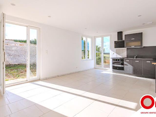 Vente Maison 3 pièces 75.57 m2 Montigny le Franc