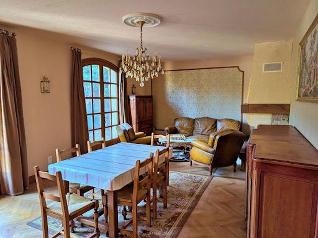 Vente Maison 3 pièces 77.9 m2 Vic le Comte