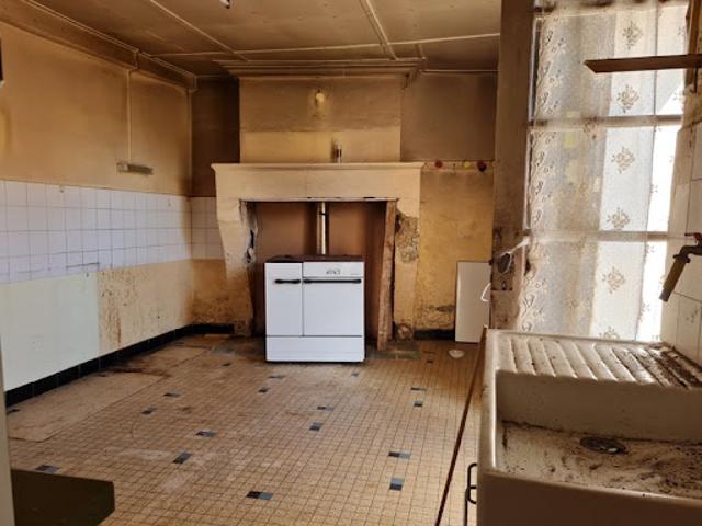 Vente Maison 3 pièces 77 m2 Chalais