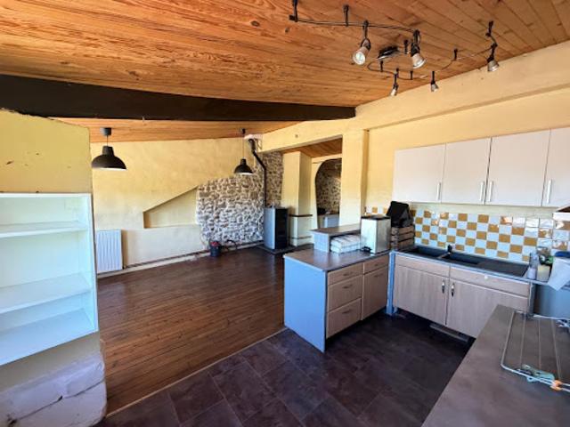 Vente Maison 3 pièces 80.68 m2 Trescléoux