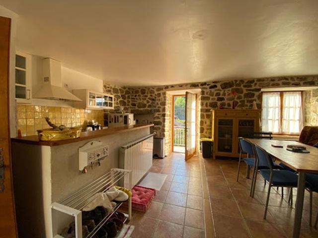 Vente Maison 4 pièces 100 m2 Genestelle