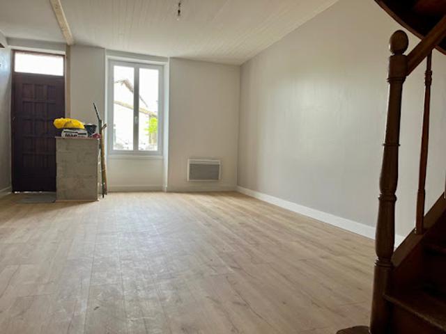 Vente Maison 3 pièces 80 m2 Montguyon