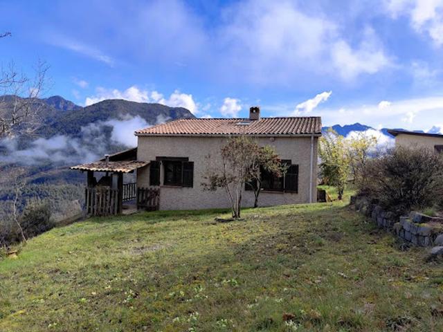 Vente Maison 3 pièces 81 m2 Tournefort