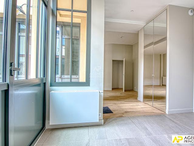 Vente Maison 3 pièces 83.7 m2 Versailles