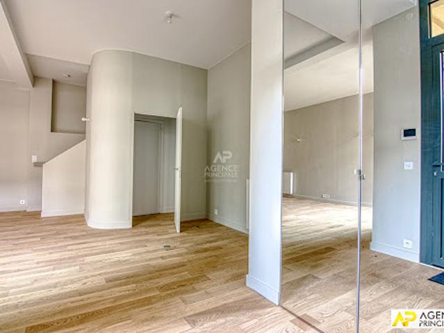 Vente Maison 3 pièces 83.7 m2 Versailles