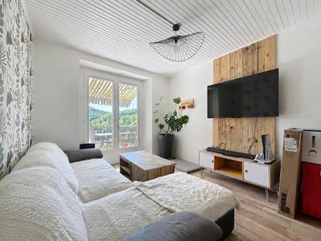 Vente Maison 3 pièces 87 m2 Chasteaux