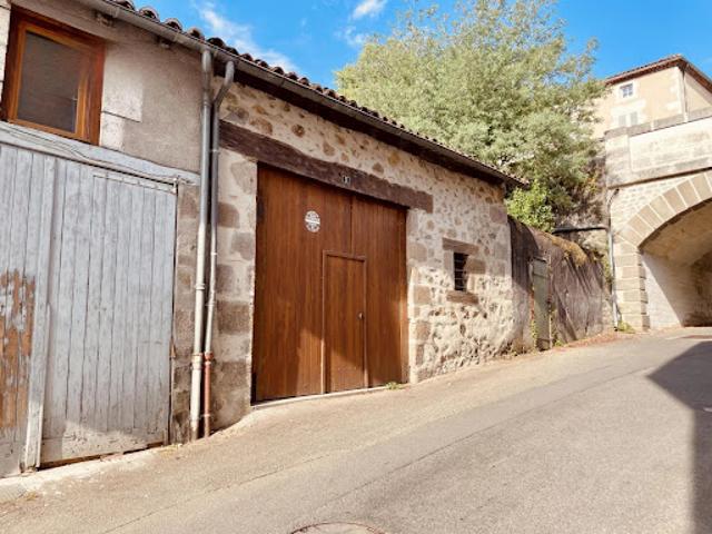 Vente Maison 3 pièces 89 m2 Confolens