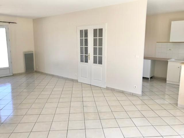 Vente Maison 3 pièces 89 m2 Châteauneuf sur Charente