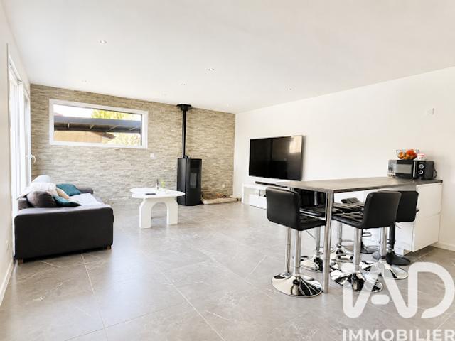 Vente Maison 3 pièces 90 m2 Meyrieu les Etangs