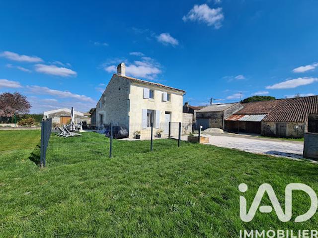 Vente Maison 3 pièces 90 m2 Saint Porchaire