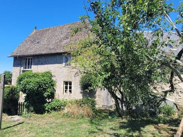 Vente Maison 3 pièces 98 m2 Bassignac le Haut