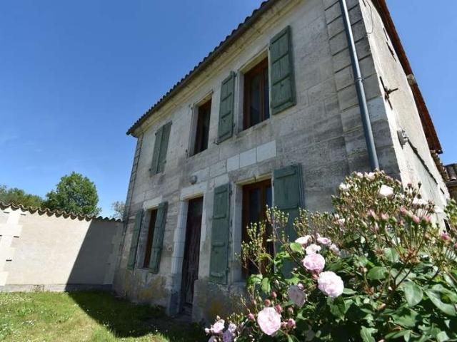Vente maison 3 pièces Gardes le Pontaroux 16