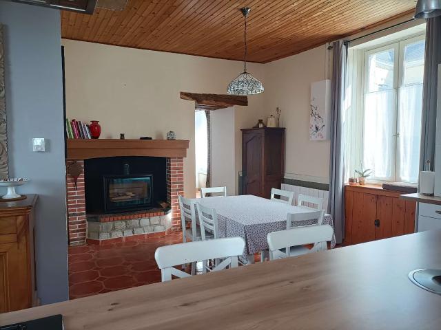 Vente maison 9 pièces Méral 53